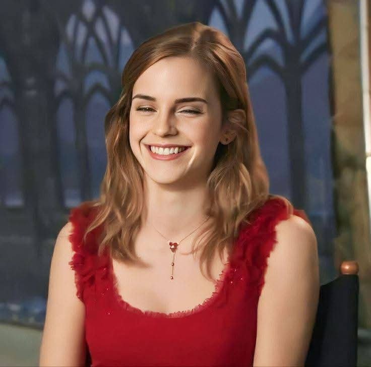 8kNZEoPD Emma Watson 06.jpg